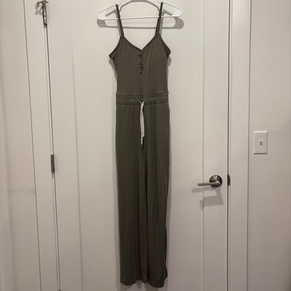 Vuori Lux Jumpsuit Olive Green Ribbed Henley Wide Leg VW4066 Womens Medium